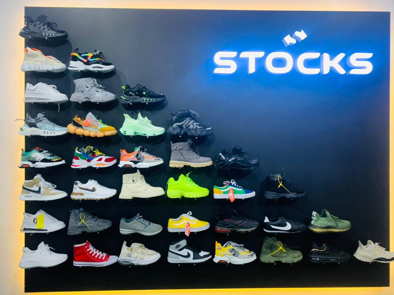 STOCKS FOR MEN